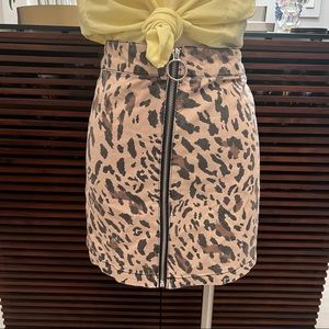 Animal print mini skirt L